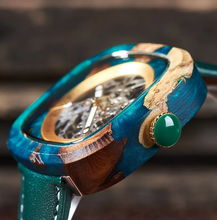 Carregar imagem no visualizador da galeria, Relógio de Madeira Resina Quadrado