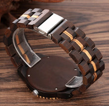 Carregar imagem no visualizador da galeria, Relógio Madeira Skull Two