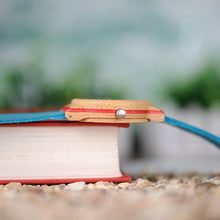 Carregar imagem no visualizador da galeria, Relógio de Madeira Blue - Wood Love