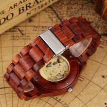 Carregar imagem no visualizador da galeria, Relógio de Madeira Royal Red