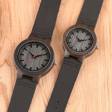 Carregar imagem no visualizador da galeria, Relógio de Madeira Black One