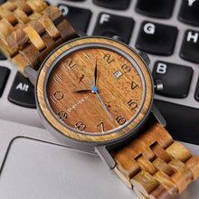 Carregar imagem no visualizador da galeria, Relógio de Madeira Modelo Ipic