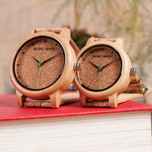 Carregar imagem no visualizador da galeria, Relógio de Madeira c/ Cortiça