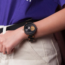 Carregar imagem no visualizador da galeria, Relógio de Madeira Round Azulão