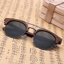 Carregar imagem no visualizador da galeria, Óculos de Madeira Lua