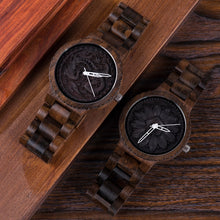 Carregar imagem no visualizador da galeria, Relógio de Madeira 3D