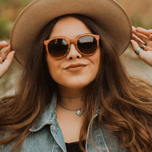 Carregar imagem no visualizador da galeria, Óculos de Madeira Overlive