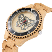Carregar imagem no visualizador da galeria, Relógio de Madeira Borboleta Silueta