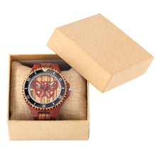 Carregar imagem no visualizador da galeria, Relógio de Madeira Borboleta Silueta