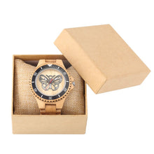 Carregar imagem no visualizador da galeria, Relógio de Madeira Borboleta Silueta