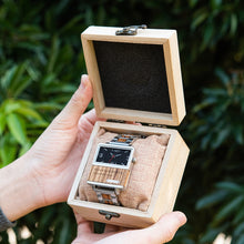 Carregar imagem no visualizador da galeria, Relógio de Madeira Clock Great