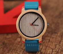 Carregar imagem no visualizador da galeria, Relógio de Madeira Blue - Wood Love