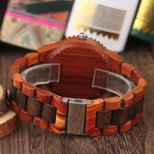 Carregar imagem no visualizador da galeria, Relógio de Madeira sândalo - Wood Love 
